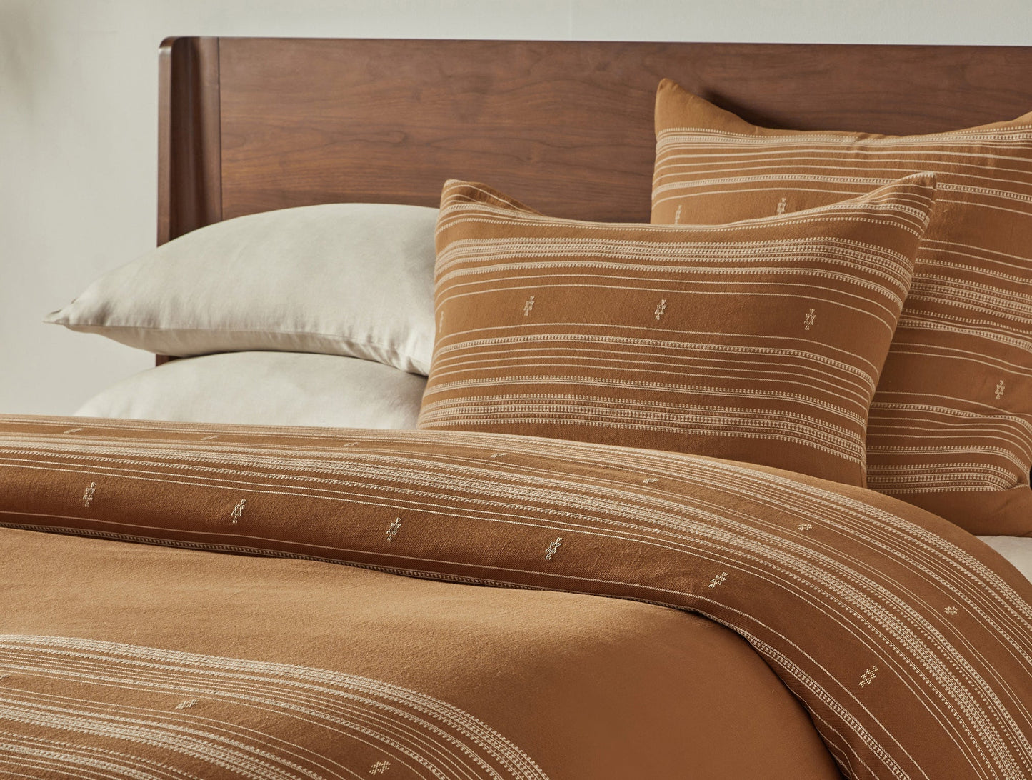 Coyuchi + Rejuvenation Inyo Organic Dobby Sham - Rinnovato