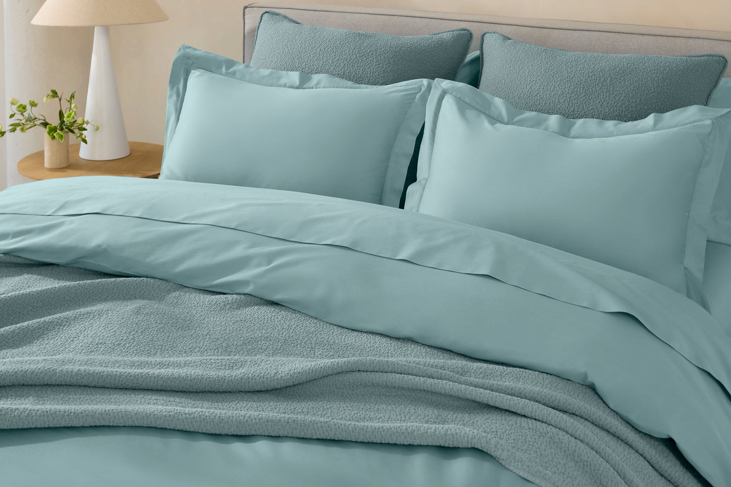 Set letto minimalista in raso organico morbido Cloud