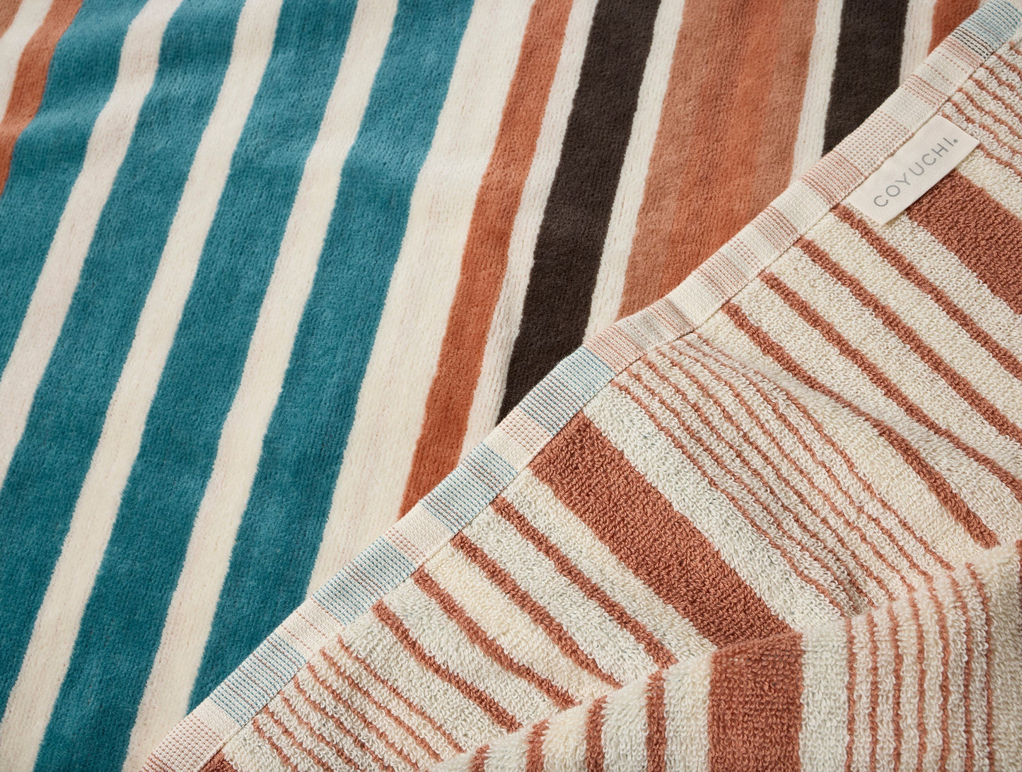 Asciugamano da spiaggia biologico Dawn Stripe